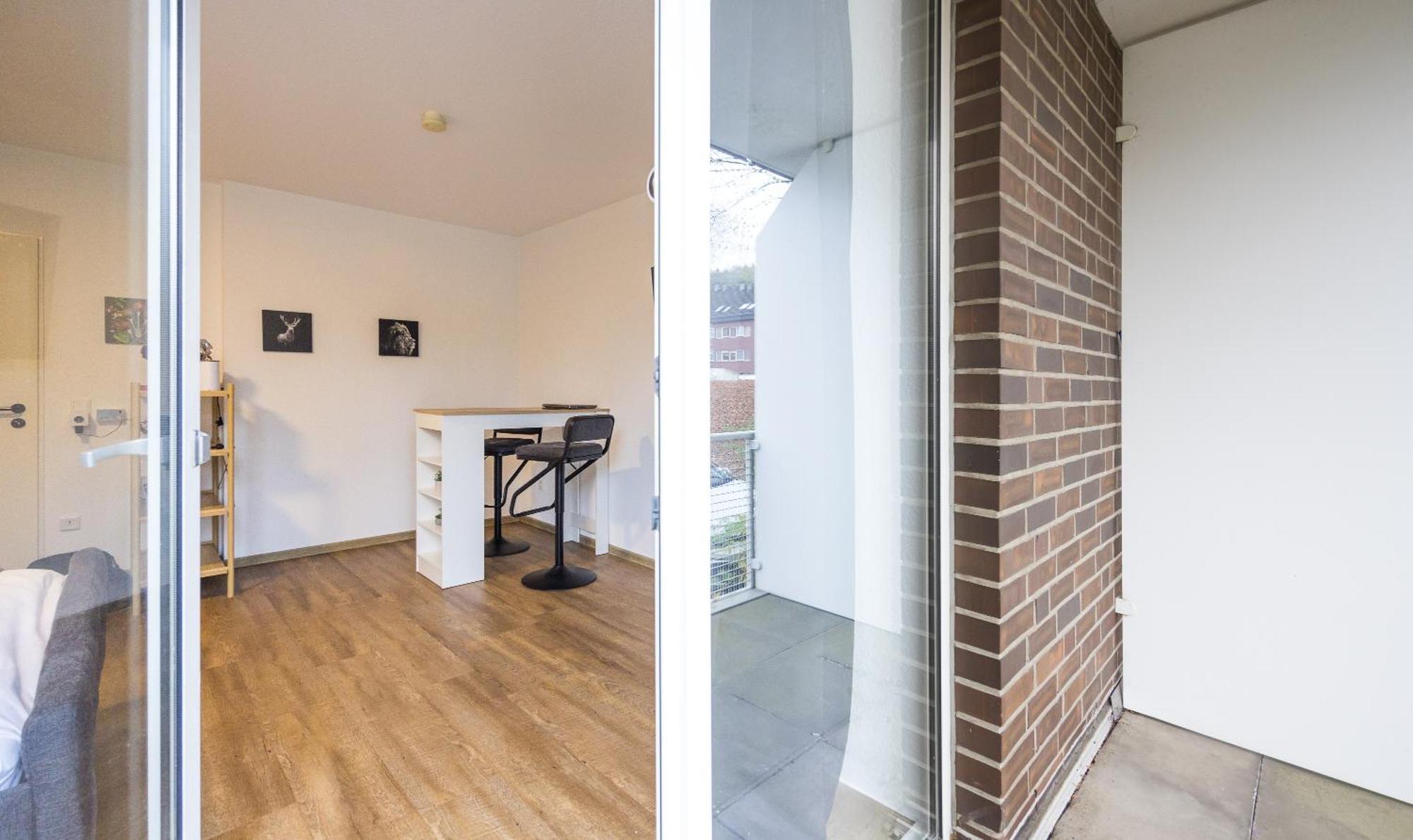 Citywest - Mit Balkon Appartement *